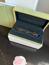 Load image into Gallery viewer, 2023 van Cleef bracelet
