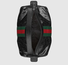 Load image into Gallery viewer, Men’s Gucci toiletry bag
