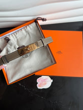 Load image into Gallery viewer, Rose gold Hermes Kelly belt
