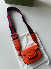 Load image into Gallery viewer, Mini Gucci shoulder bag
