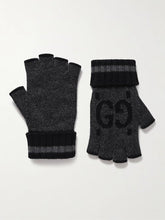 Load image into Gallery viewer, Gucci gloves new with tags
