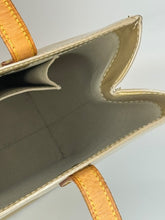 Load image into Gallery viewer, Louis Vuitton vintage bag
