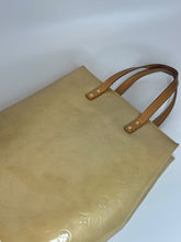 Load image into Gallery viewer, Louis Vuitton vintage bag
