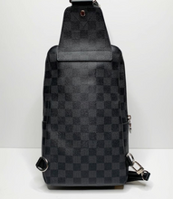 Load image into Gallery viewer, Mens LOUIS VUITTON AVENUE SLING BAG
